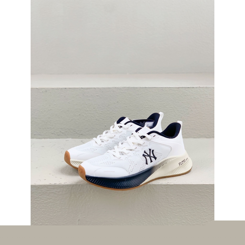 G*u*i sneakers